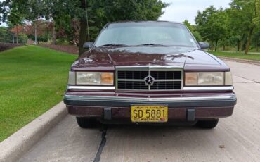 Dodge-dynasty-1990-red-10