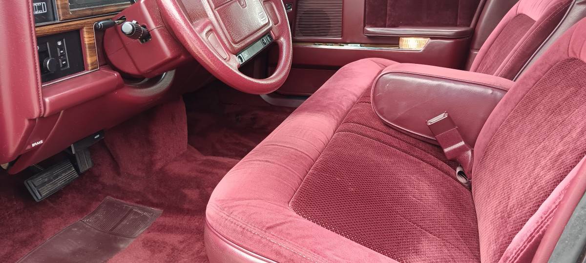 Dodge-dynasty-1990-red-12