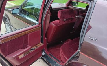 Dodge-dynasty-1990-red-4