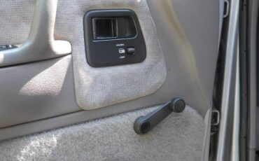 Dodge-grand-caravan-1991-silver-13