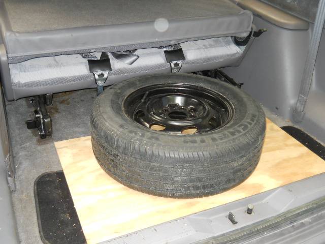Dodge-grand-caravan-1991-silver-20