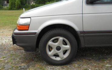 Dodge-grand-caravan-1991-silver-4