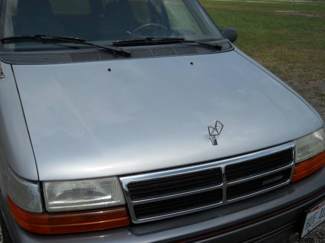 Dodge-grand-caravan-1991-silver-6