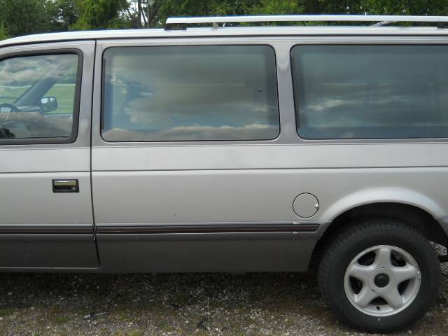 Dodge-grand-caravan-1991-silver-7