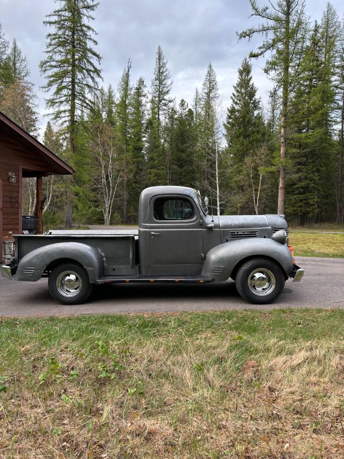 Dodge-half-ton-1947-3