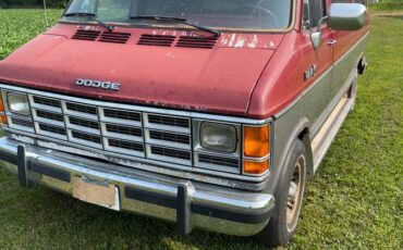 Dodge-le-250-van-1990-1