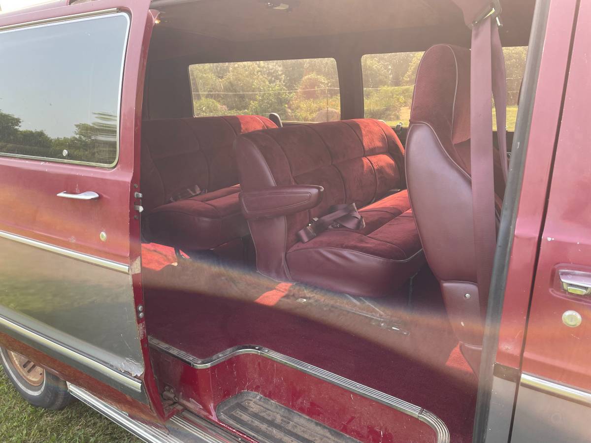 Dodge-le-250-van-1990-5