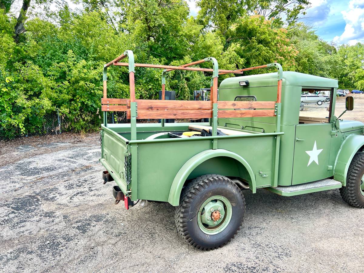 Dodge-m37-1963-green-3