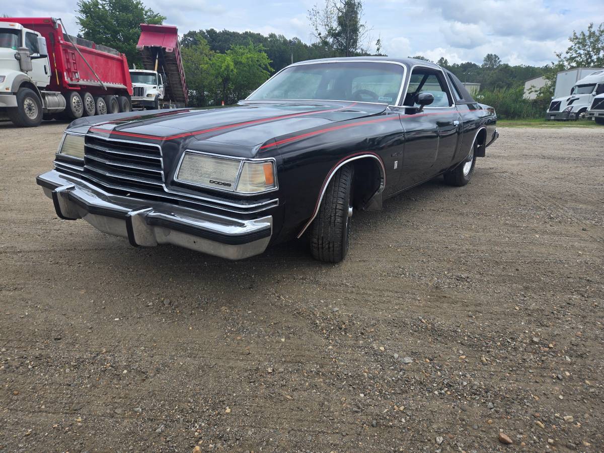 Dodge-magnum-1978-black-2