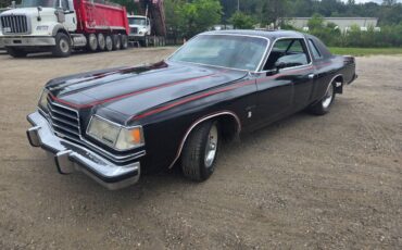 Dodge-magnum-1978-black-21