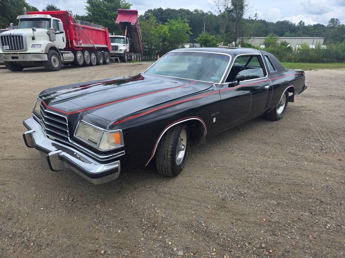 Dodge-magnum-1978-black-21