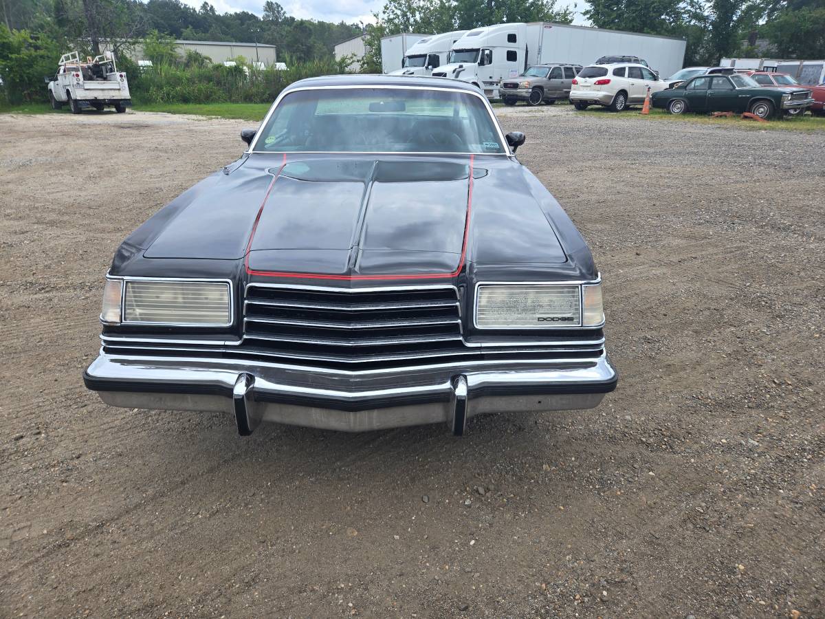 Dodge-magnum-1978-black-3
