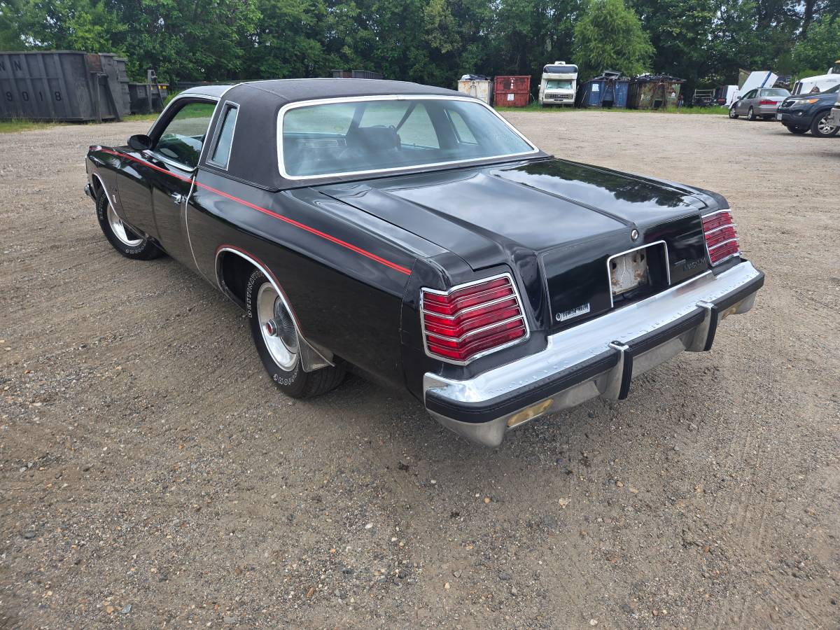 Dodge-magnum-1978-black-8