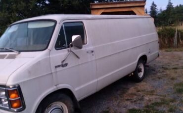 Dodge-maxi-van-300-1979-white