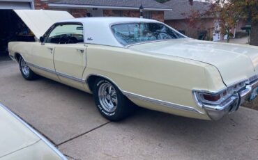 Dodge-monaco-1969-yellow-14