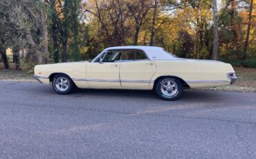 Dodge-monaco-1969-yellow-9