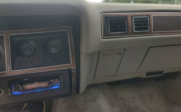 Dodge-monaco-1978-white-4