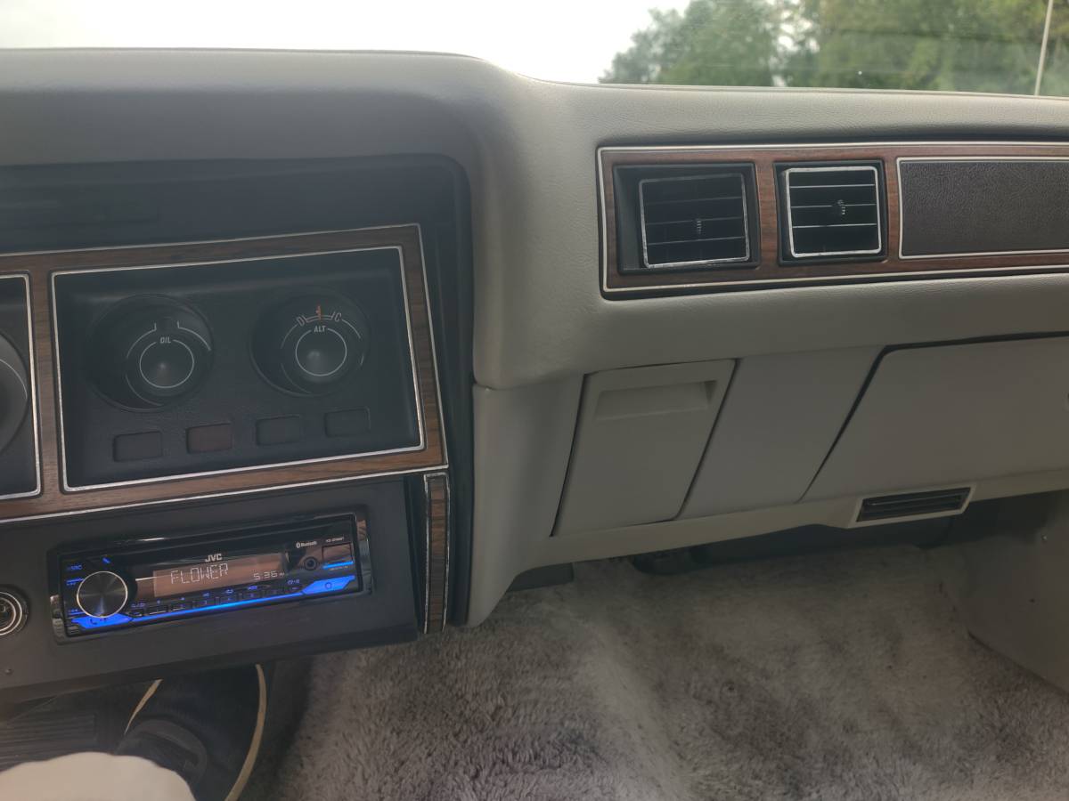 Dodge-monaco-1978-white-4