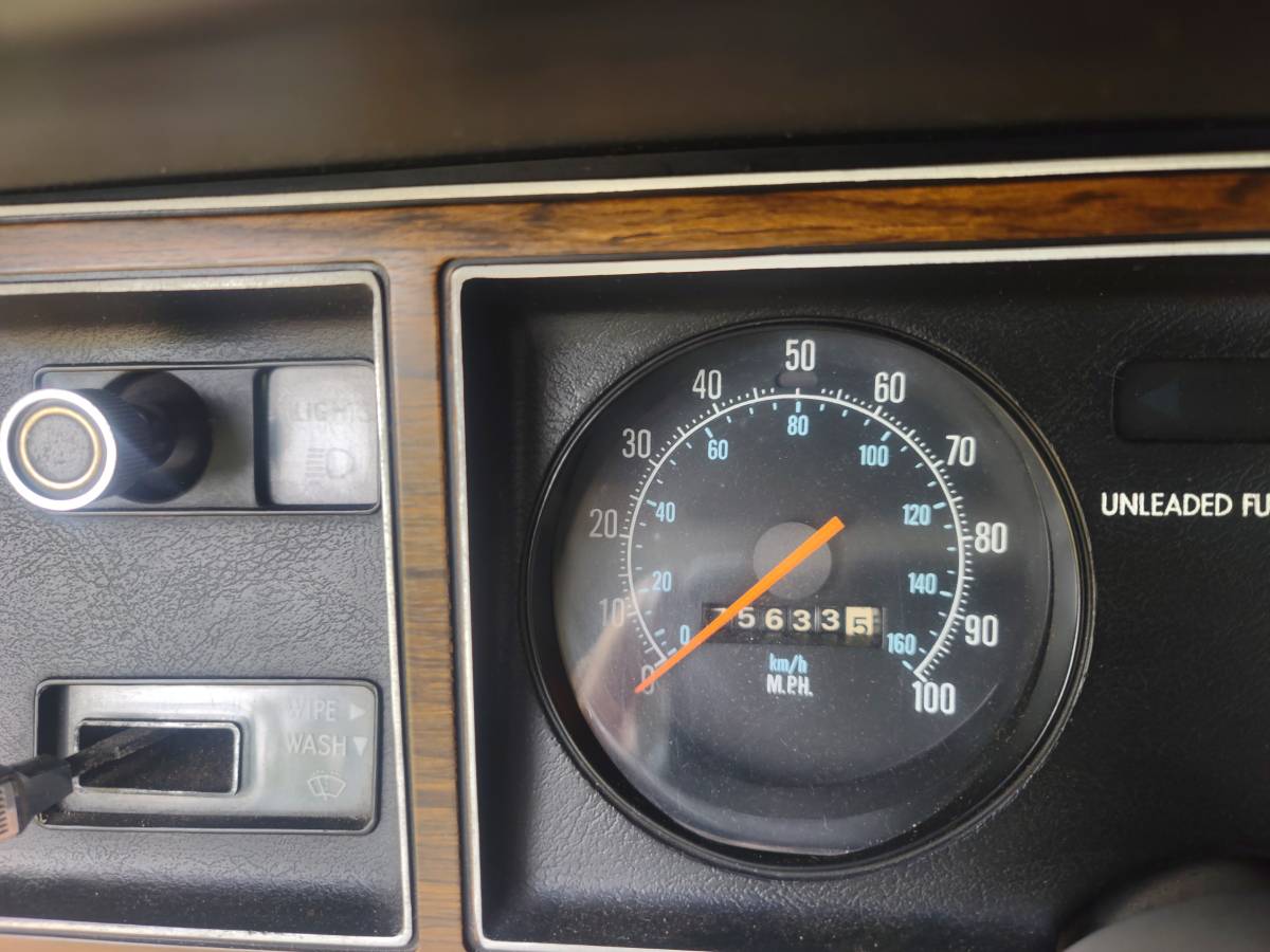 Dodge-monaco-1978-white-5