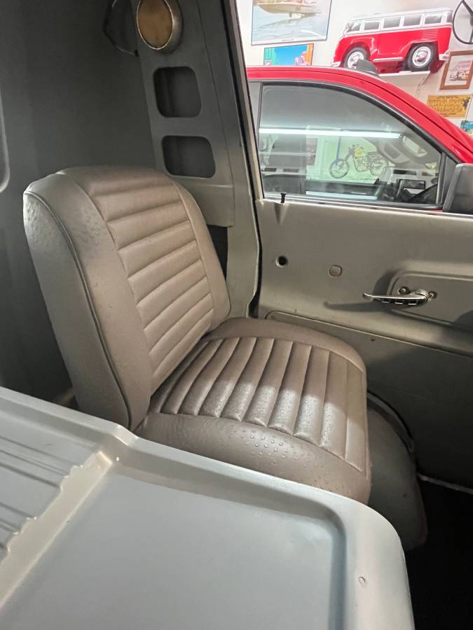 Dodge-pickup-1964-grey-16