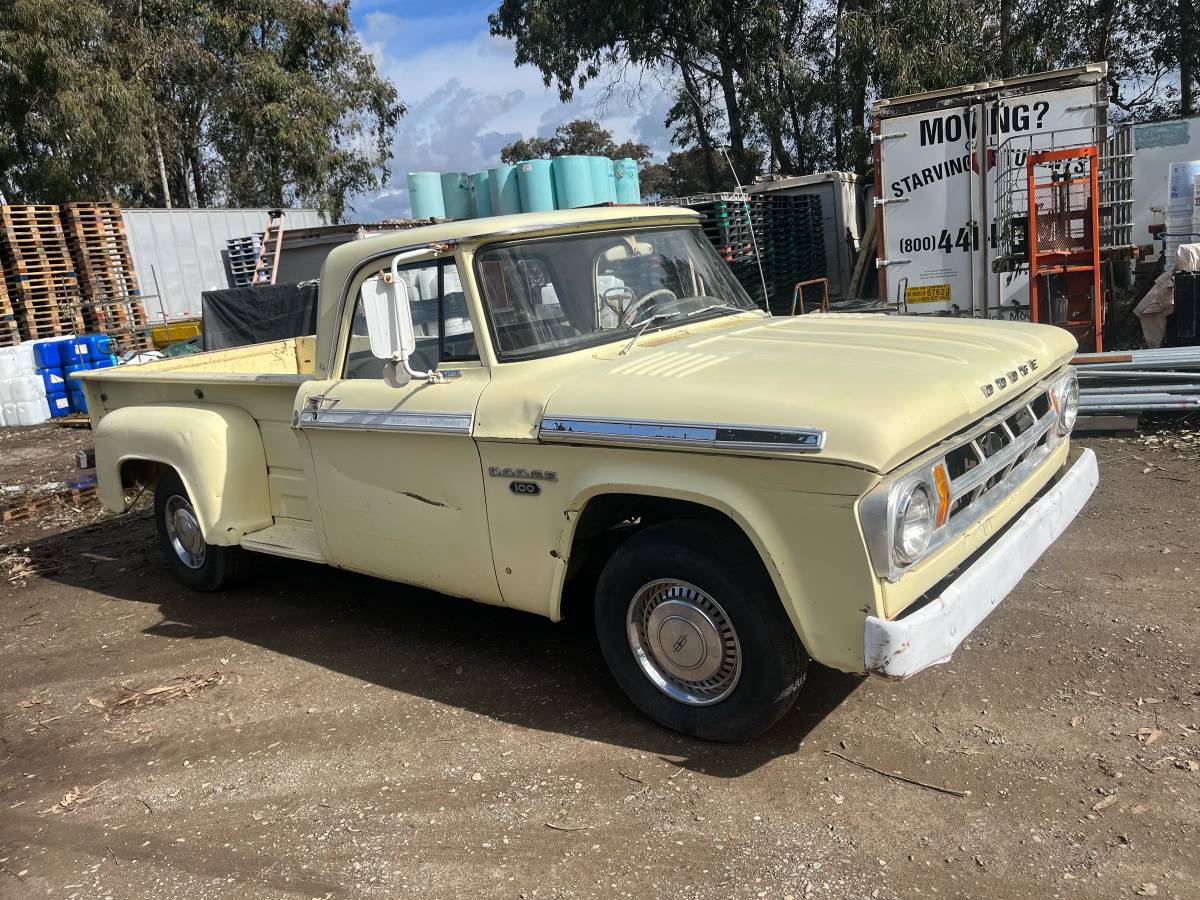 Dodge-pickup-1968-yellow-6