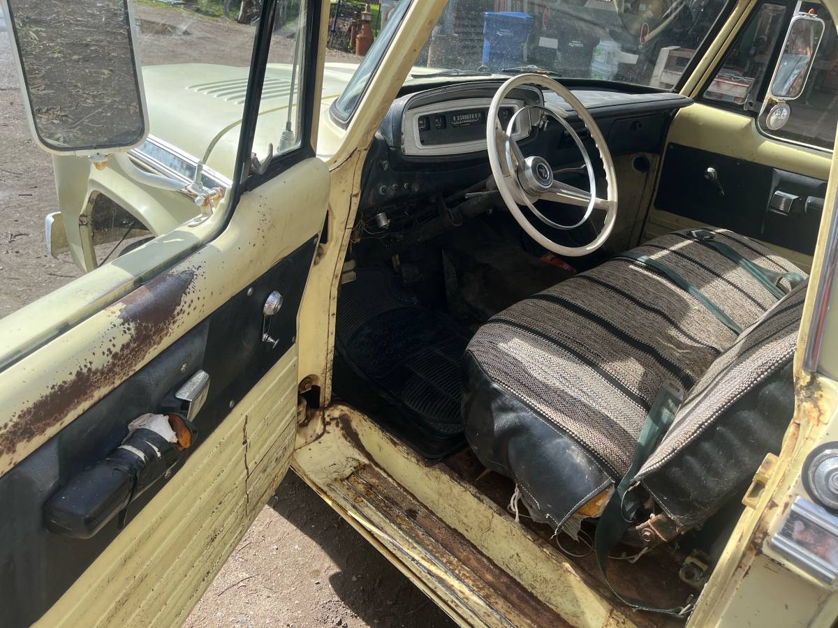Dodge-pickup-1968-yellow-8