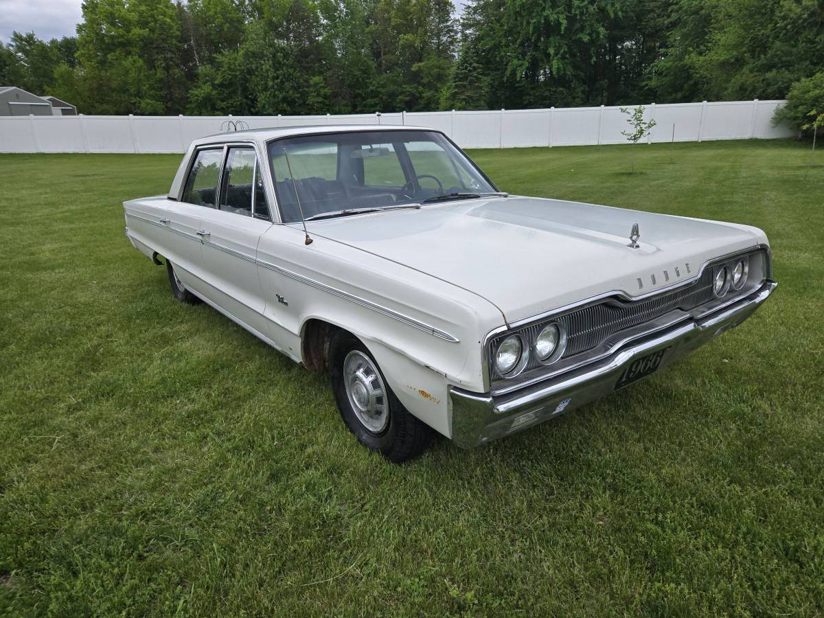 Dodge-polara-1966-white-3