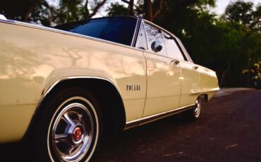 Dodge-polara-1968-yellow-16