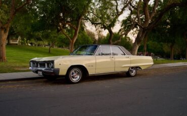 Dodge-polara-1968-yellow