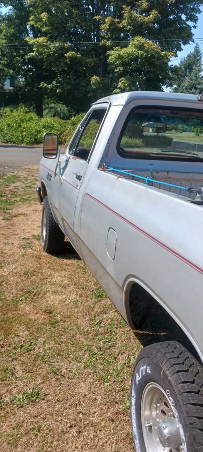 Dodge-power-ram-long-bed-four-wheel-drive-1986-grey-1