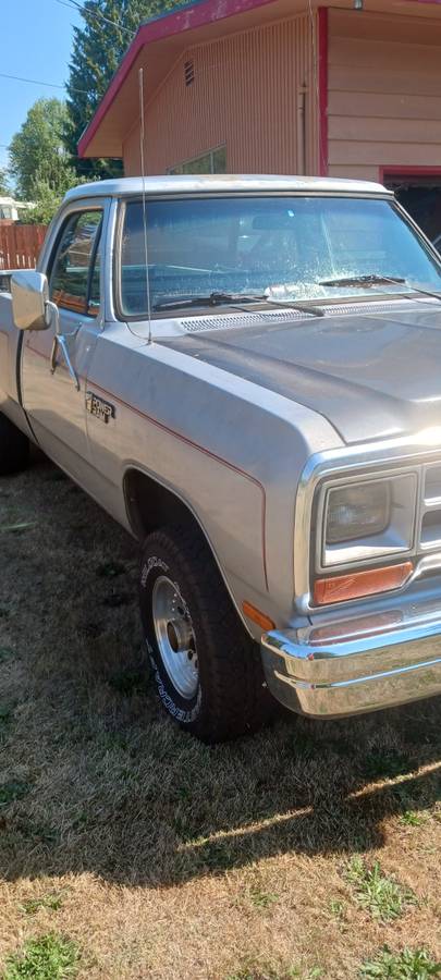 Dodge-power-ram-long-bed-four-wheel-drive-1986-grey-4