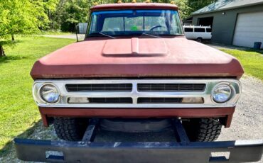 Dodge-power-wagon-1970
