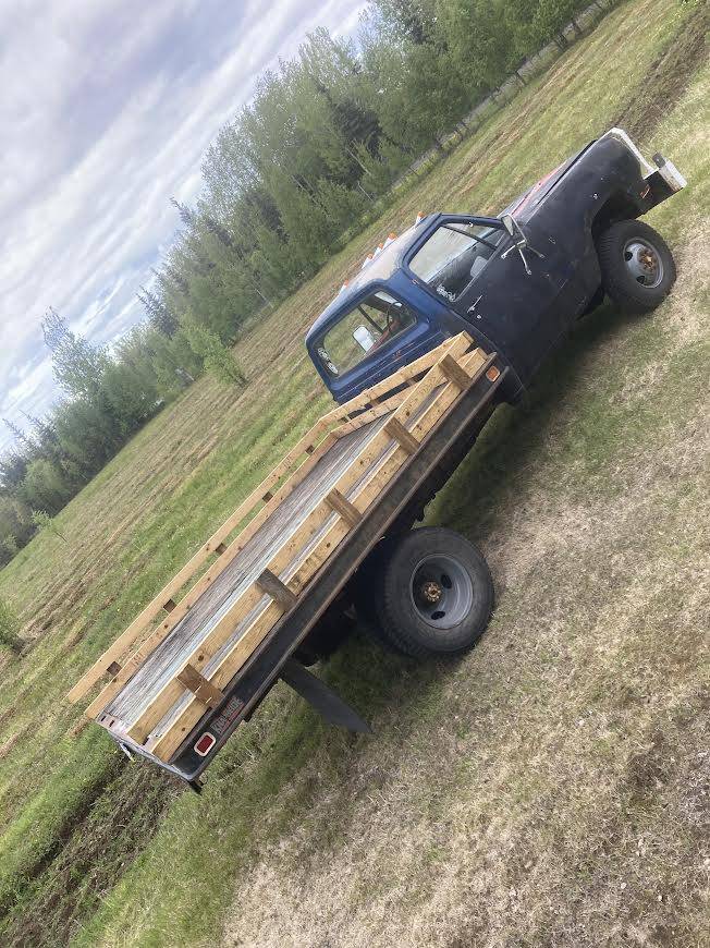 Dodge-power-wagon-1975-black-5