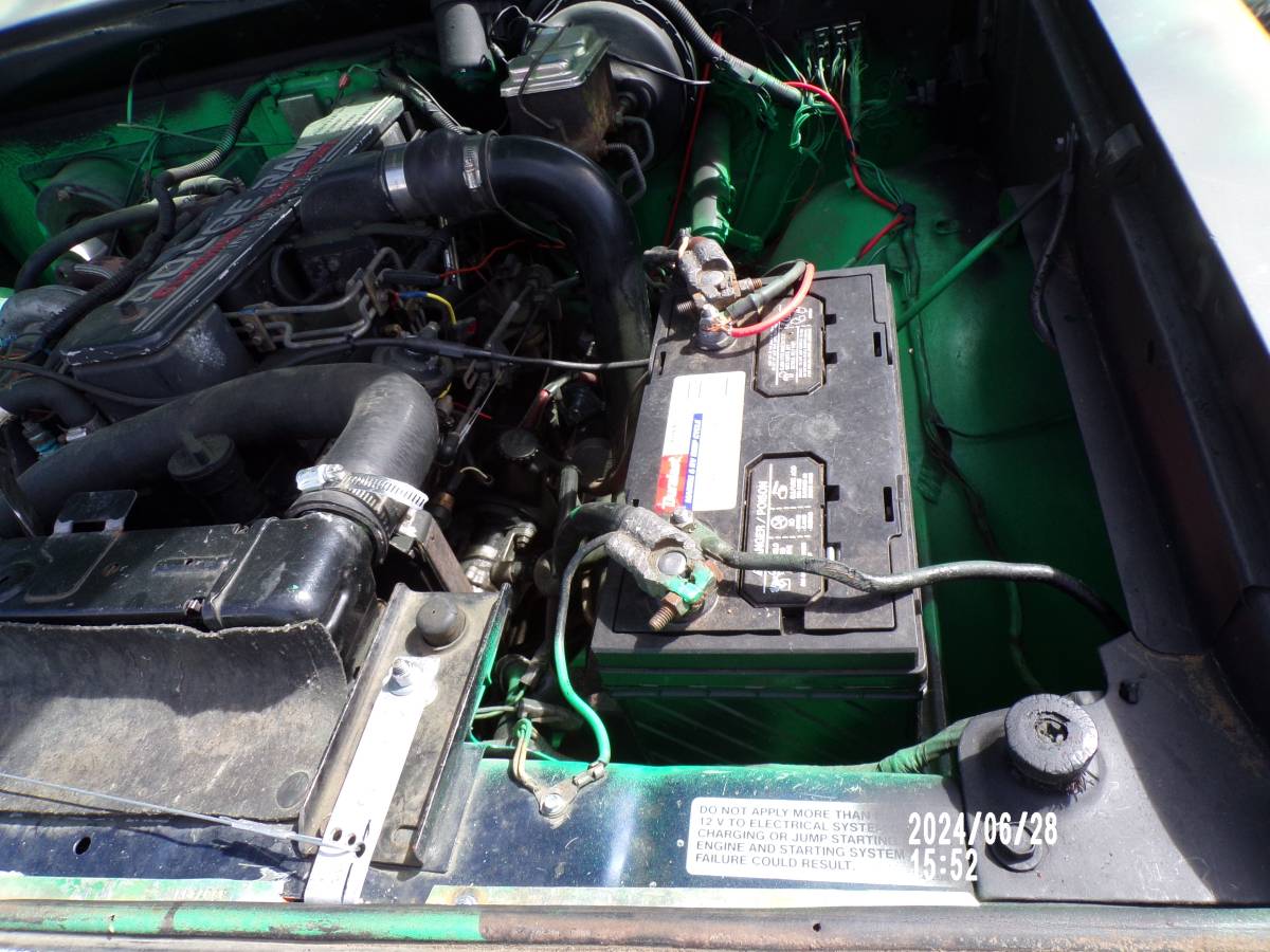 Dodge-power-wagon-diesel-1977-green-11