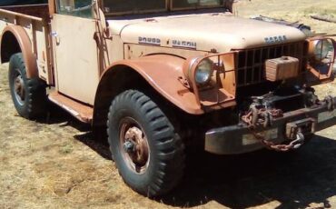 Dodge-power-wagon-m-37-1953-brown