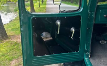 Dodge-power-wagon-w300m-1958-green-10