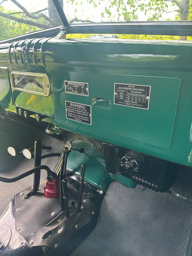 Dodge-power-wagon-w300m-1958-green-8
