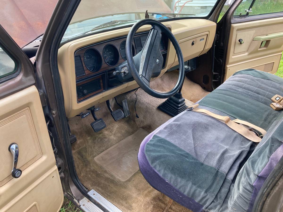 Dodge-ram-100-1989-brown-6