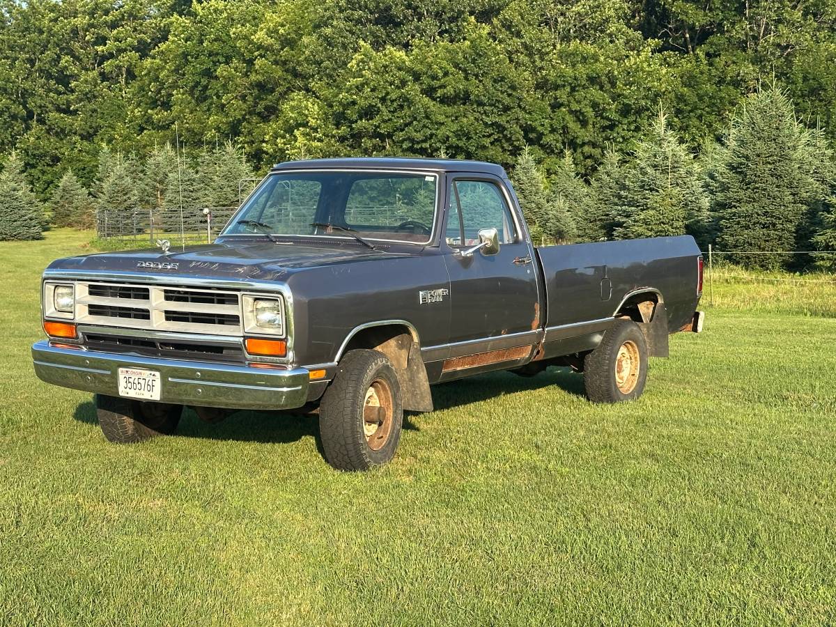 Dodge-ram-1500-1989-grey-2