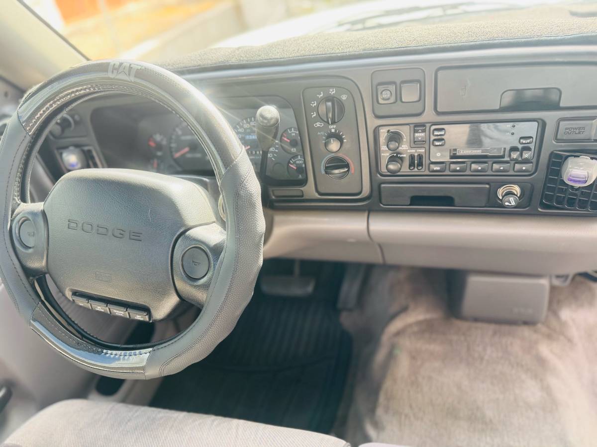 Dodge-ram-1500-1994-white-13