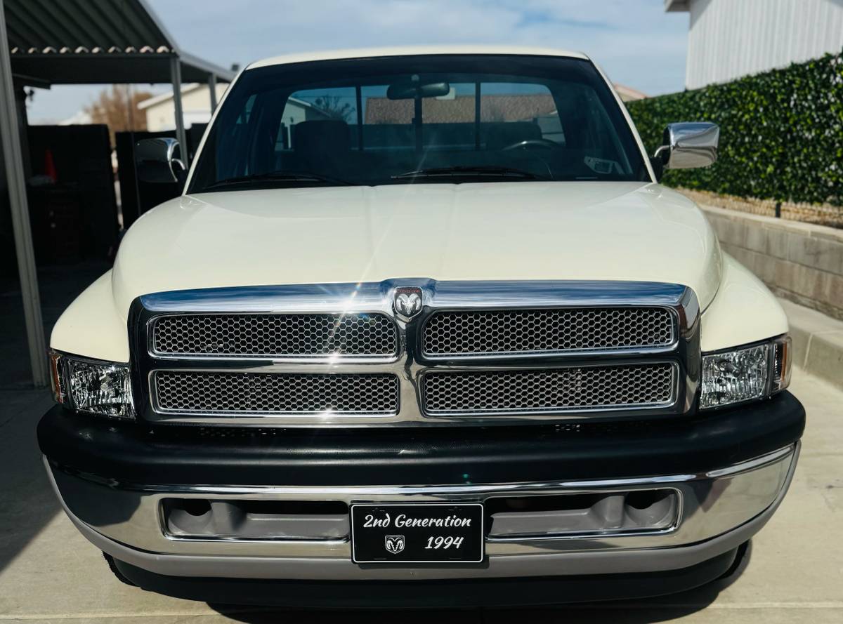 Dodge-ram-1500-1994-white-8