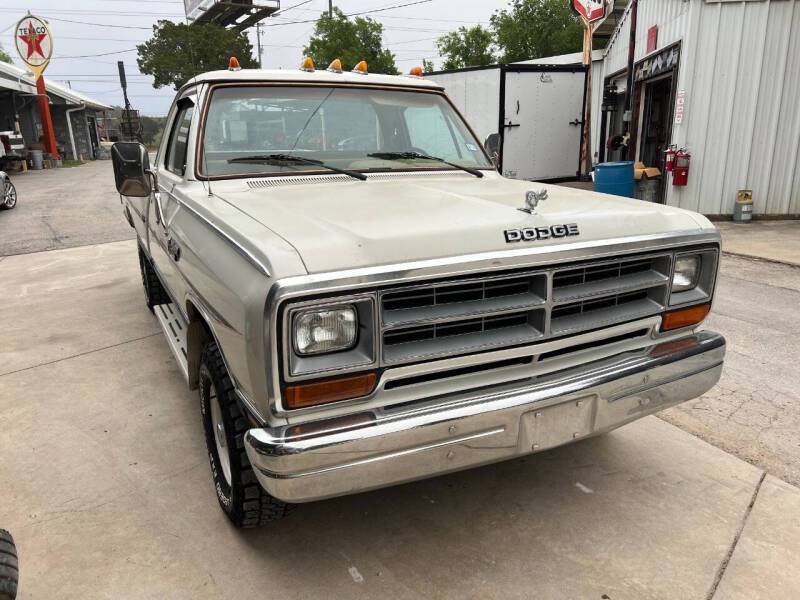 Dodge-ram-1500-4x4-1987-white-4
