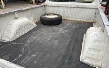 Dodge-ram-1500-4x4-1987-white-5