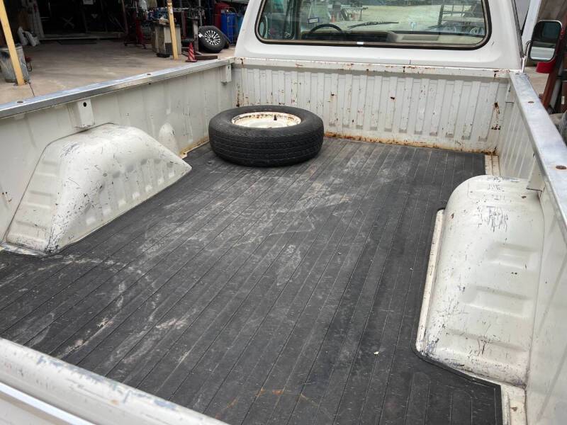 Dodge-ram-1500-4x4-1987-white-5
