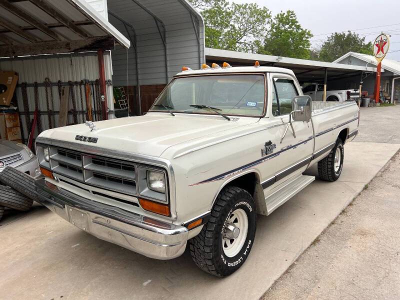 Dodge-ram-1500-4x4-1987-white