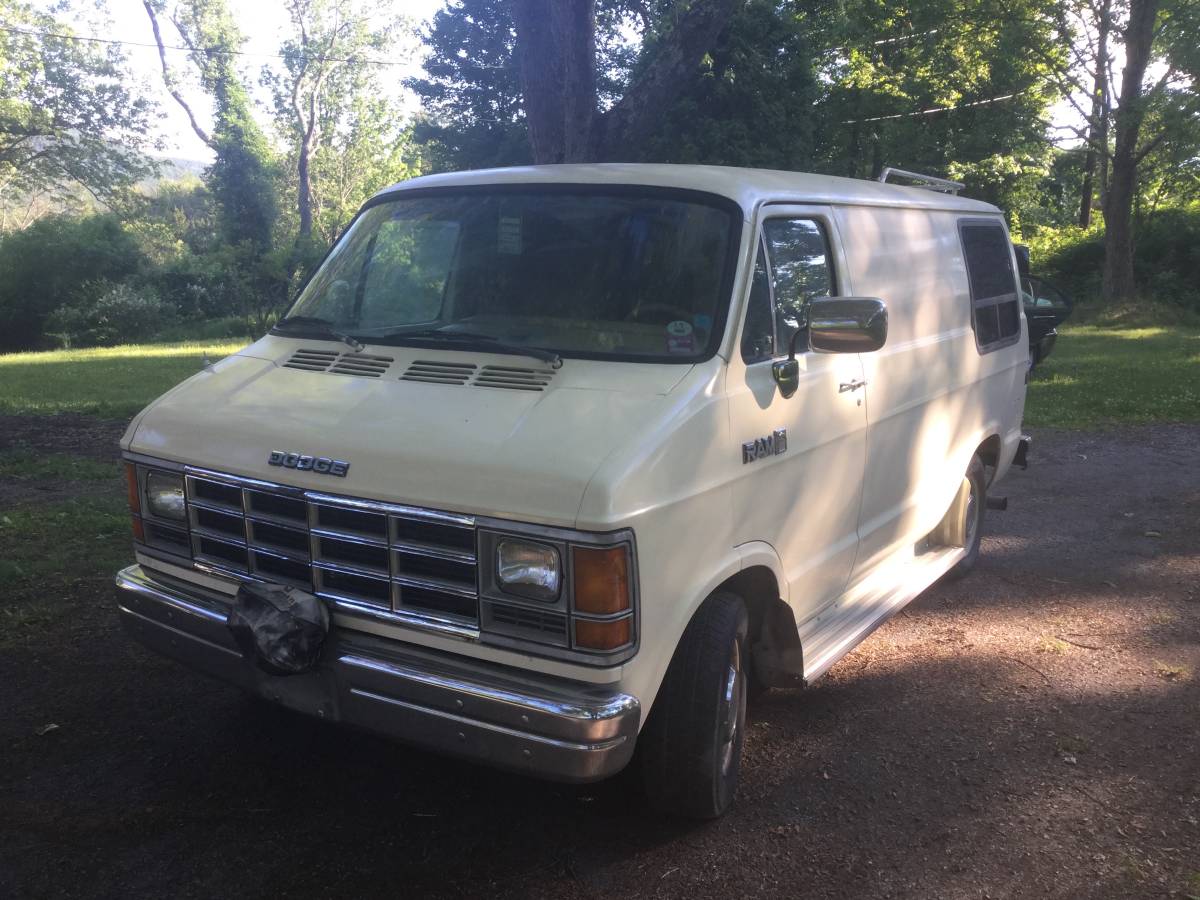 Dodge-ram-1500-b-van-rv-1987-custom