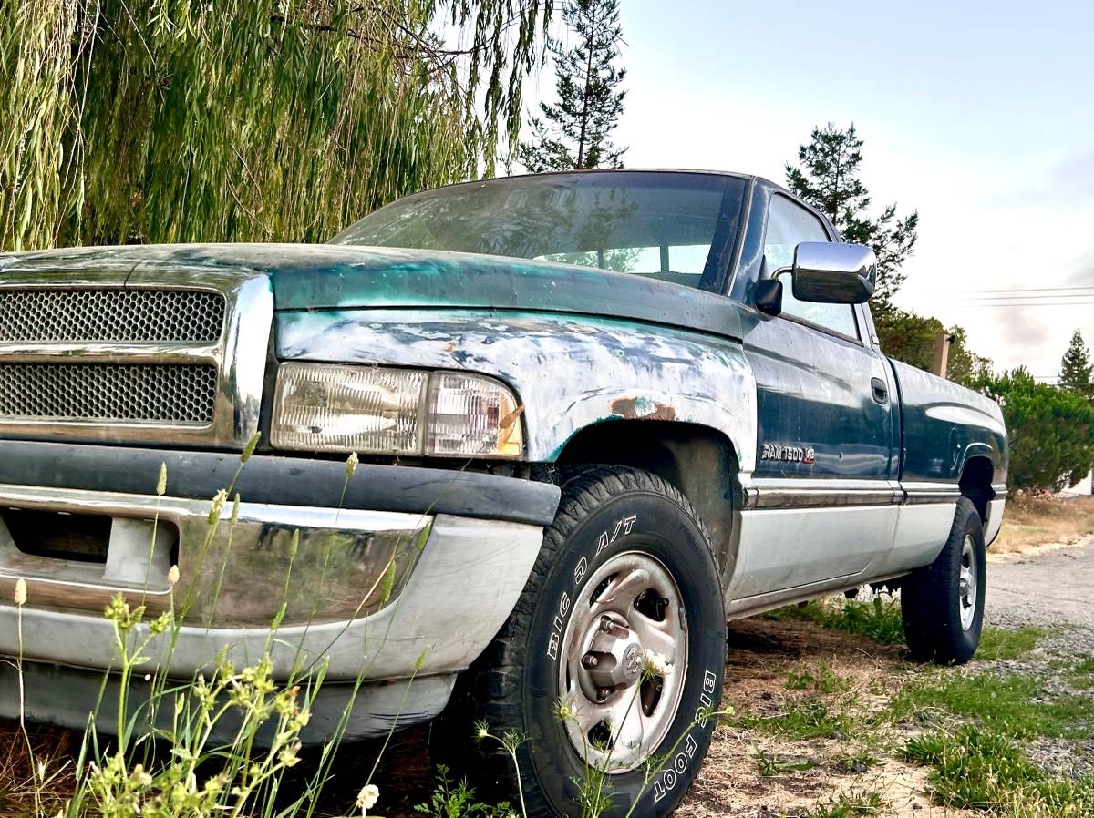Dodge-ram-1500-laramie-1995-green-13