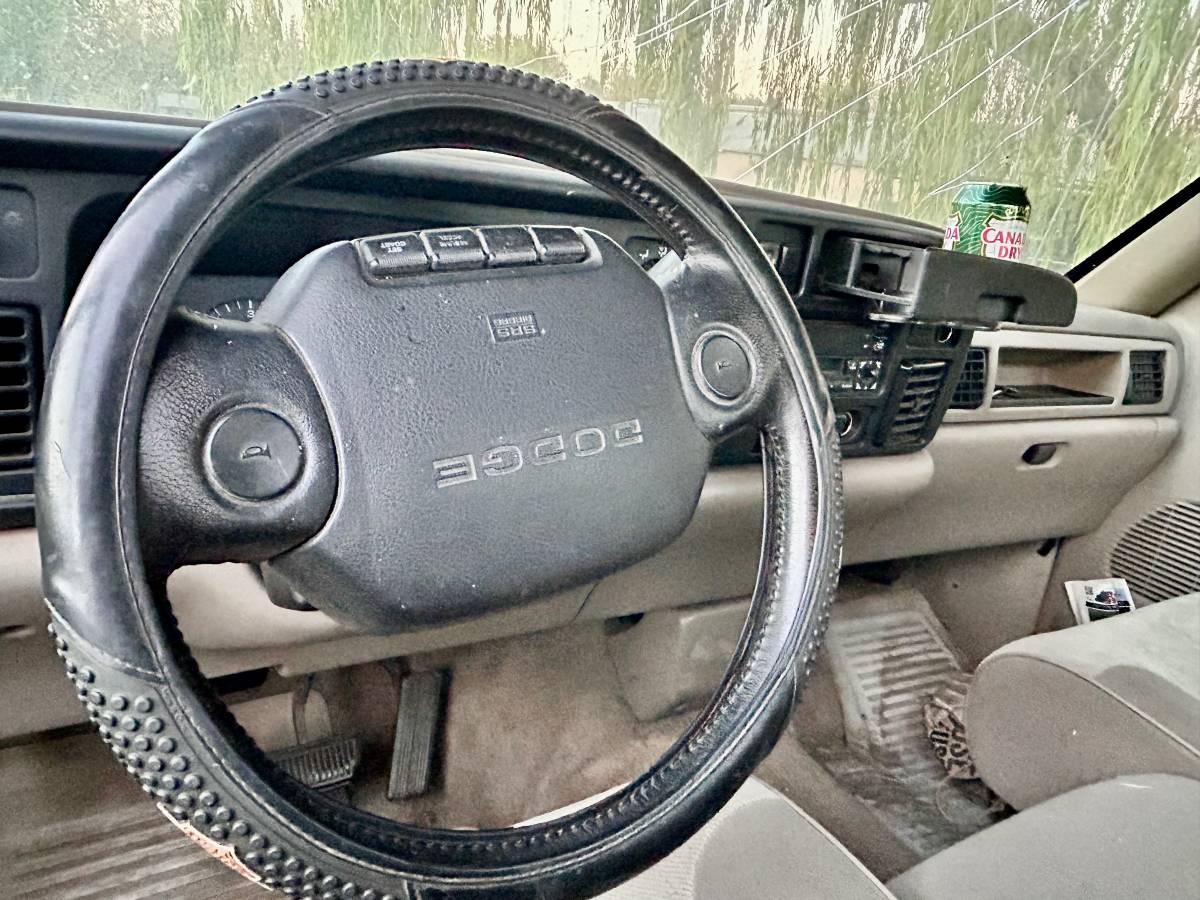 Dodge-ram-1500-laramie-1995-green-5