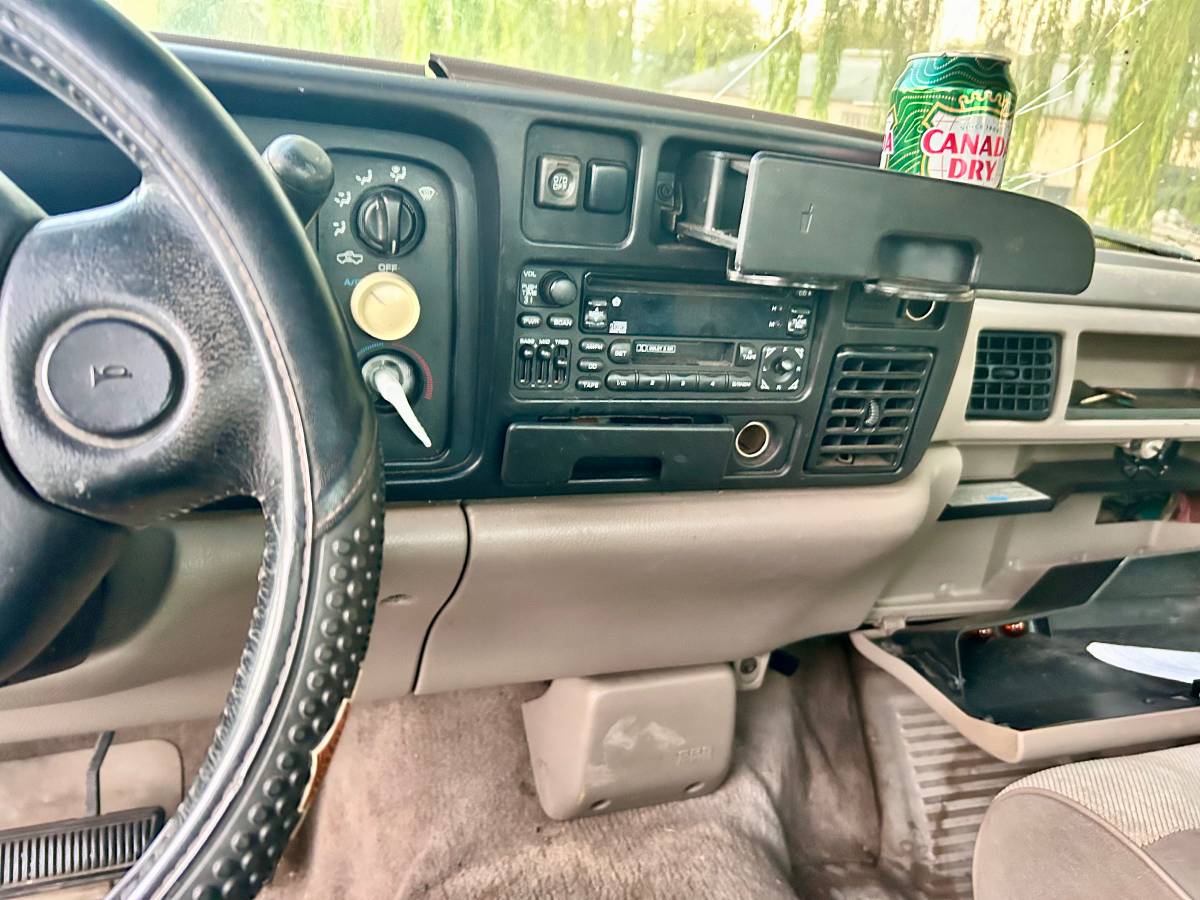 Dodge-ram-1500-laramie-1995-green-8