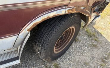 Dodge-ram-1983-custom-10
